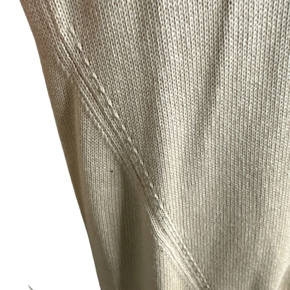 Isaac Mizrahi Live! Sweater w/ Forward‎ Seam Detail Size Large Tan